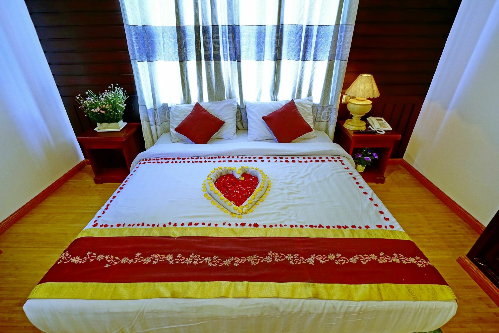 Hotel Boss - Mandalay Exterior foto